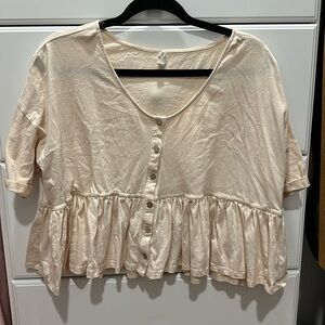 Cream ruffle top (S/m)